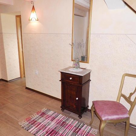 Studio Sijara Leilighet Motovun Rom bilde