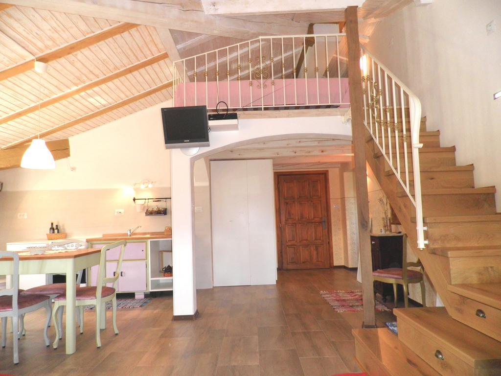 Studio Sijara Leilighet Motovun Rom bilde